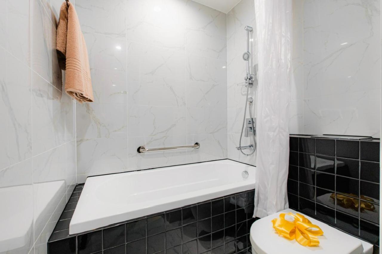 Zenity Luxury Apartment In District 1 Since 2024 Ho Chi Minh-stad Buitenkant foto